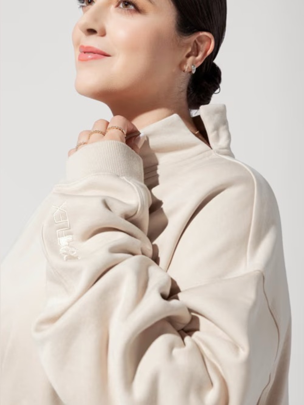 Cozy Mock-Neck Women’s Sweater - Cream